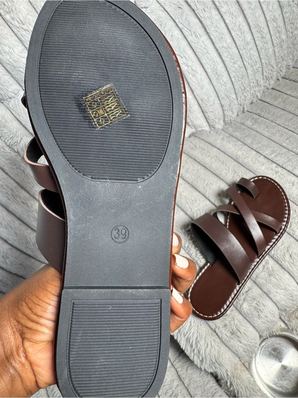 Men's Brown Cross-Strap Slide Sandals — Casual Leather-Look Slides